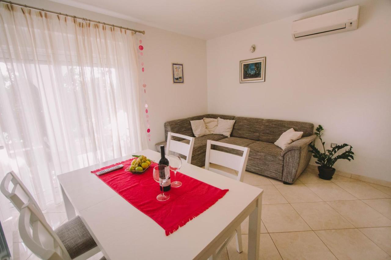 Apartments Jasna Podstrana Ngoại thất bức ảnh