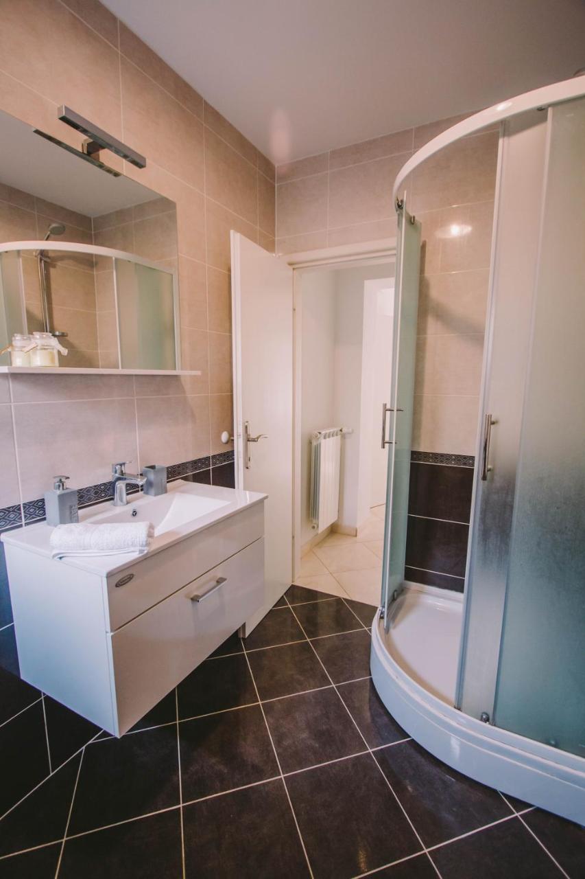 Apartments Jasna Podstrana Ngoại thất bức ảnh