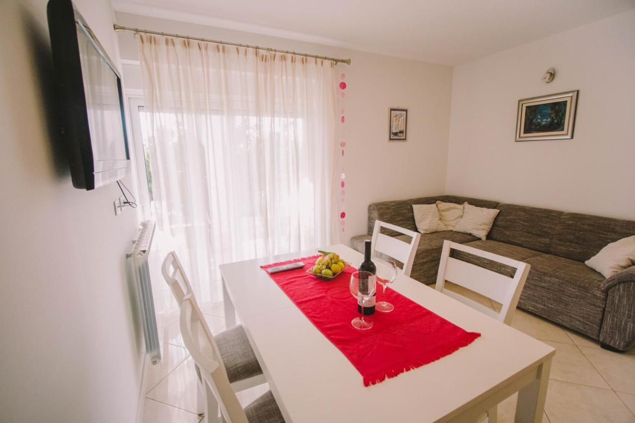 Apartments Jasna Podstrana Ngoại thất bức ảnh