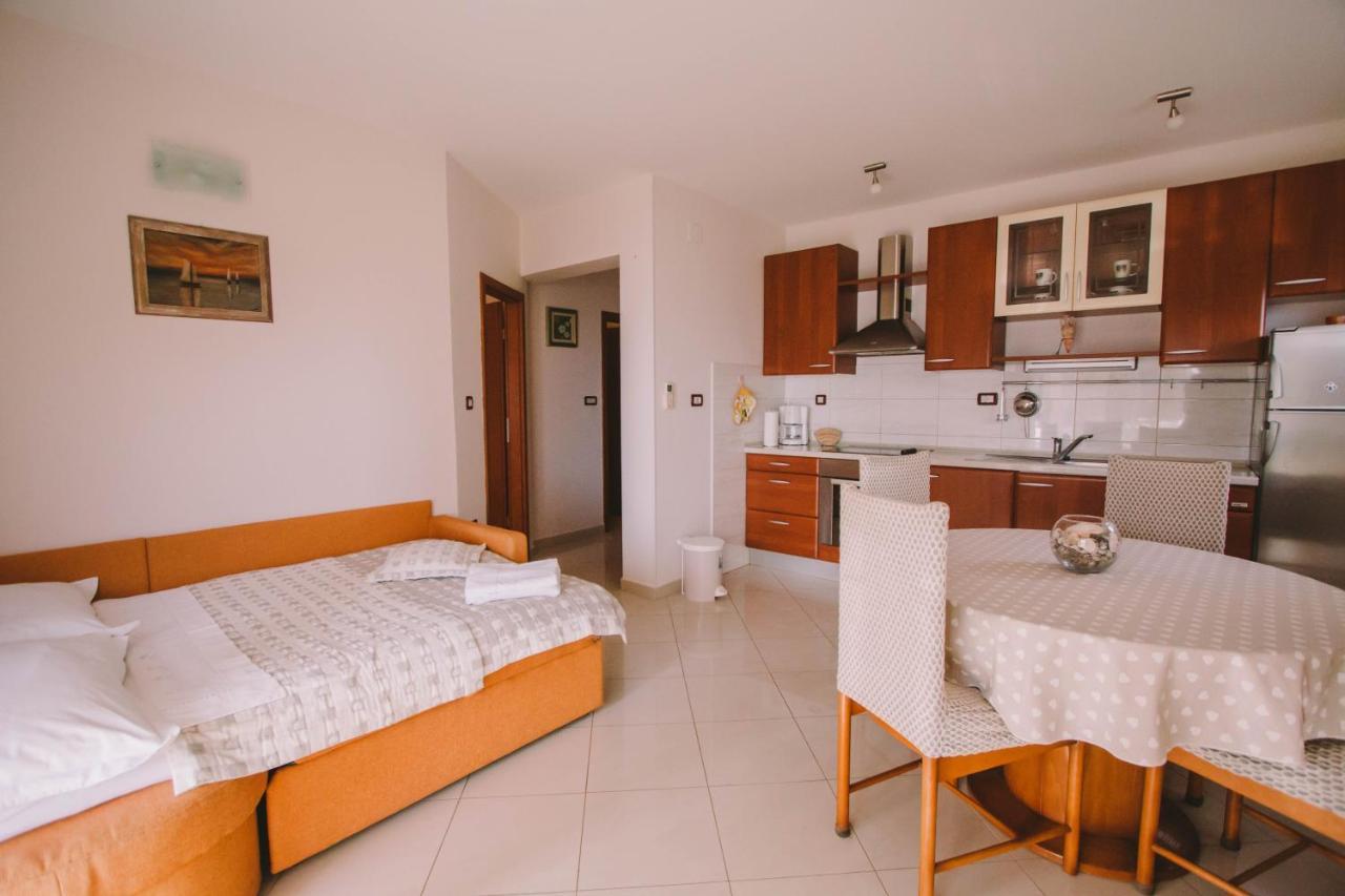 Apartments Jasna Podstrana Ngoại thất bức ảnh